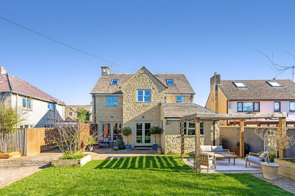 Additional image 3 of 5 bed detached house for saleStandlake Road, Ducklington, Witney, Oxfordshire OX29