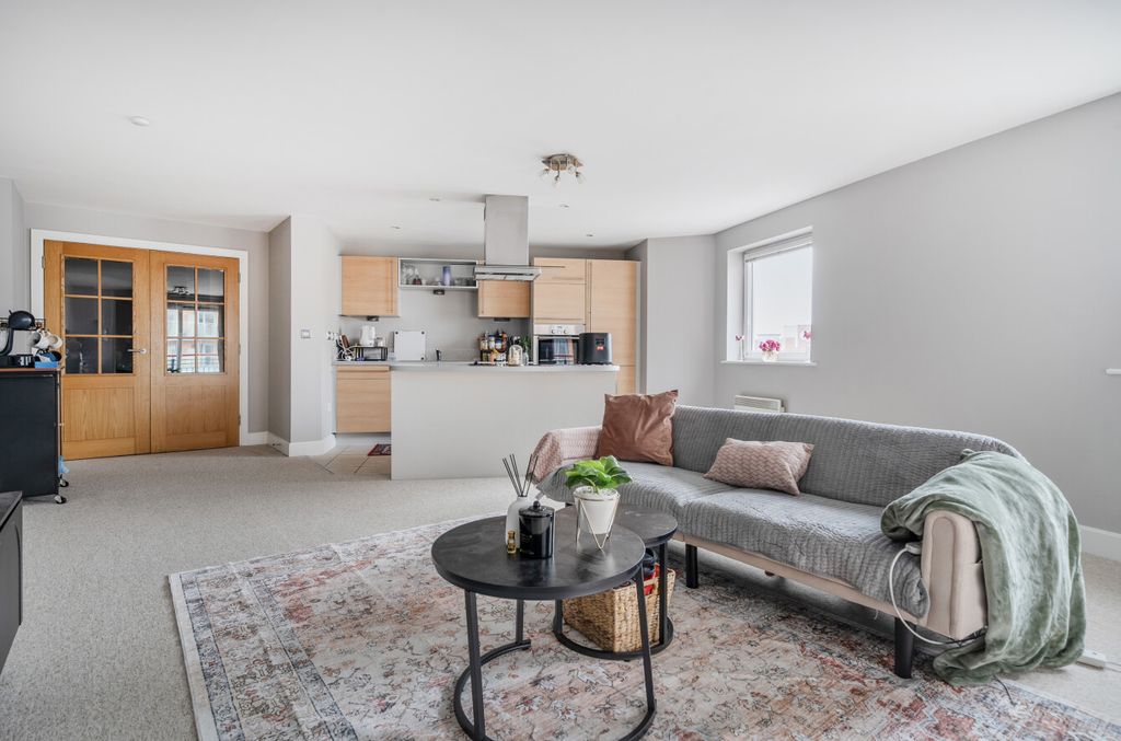Additional image 3 of 2 bed flat for saleThe Canalside, Gunwharf Quays, Portsmouth, Hampshire PO1