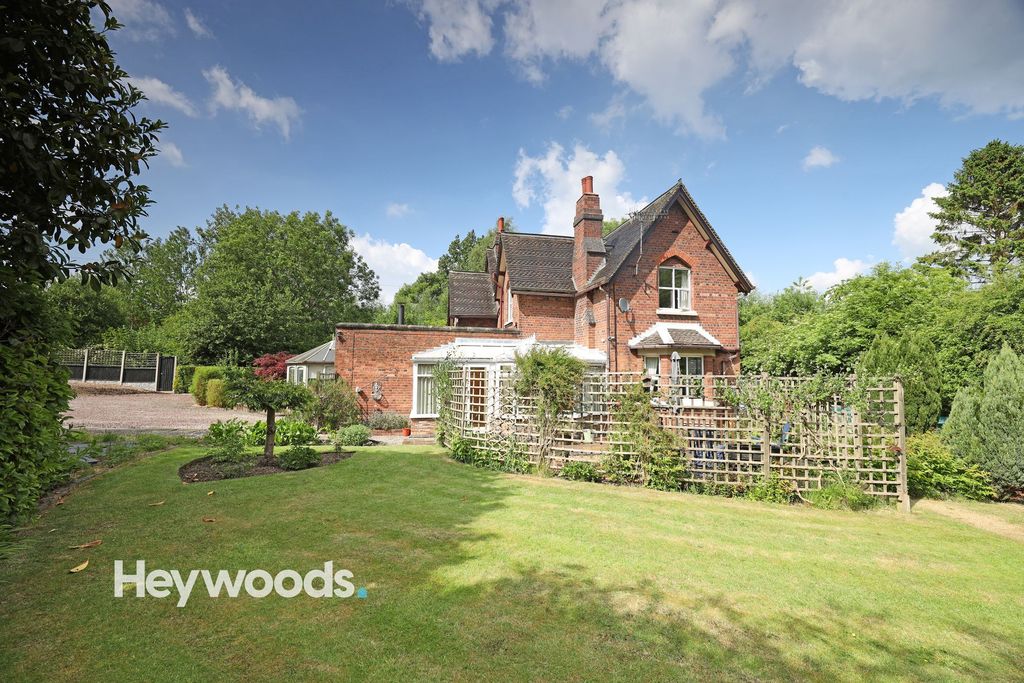 Additional image 40 of 4 bed detached house for saleStation House, High Street, Silverdale, Newcastle Under Lyme ST5