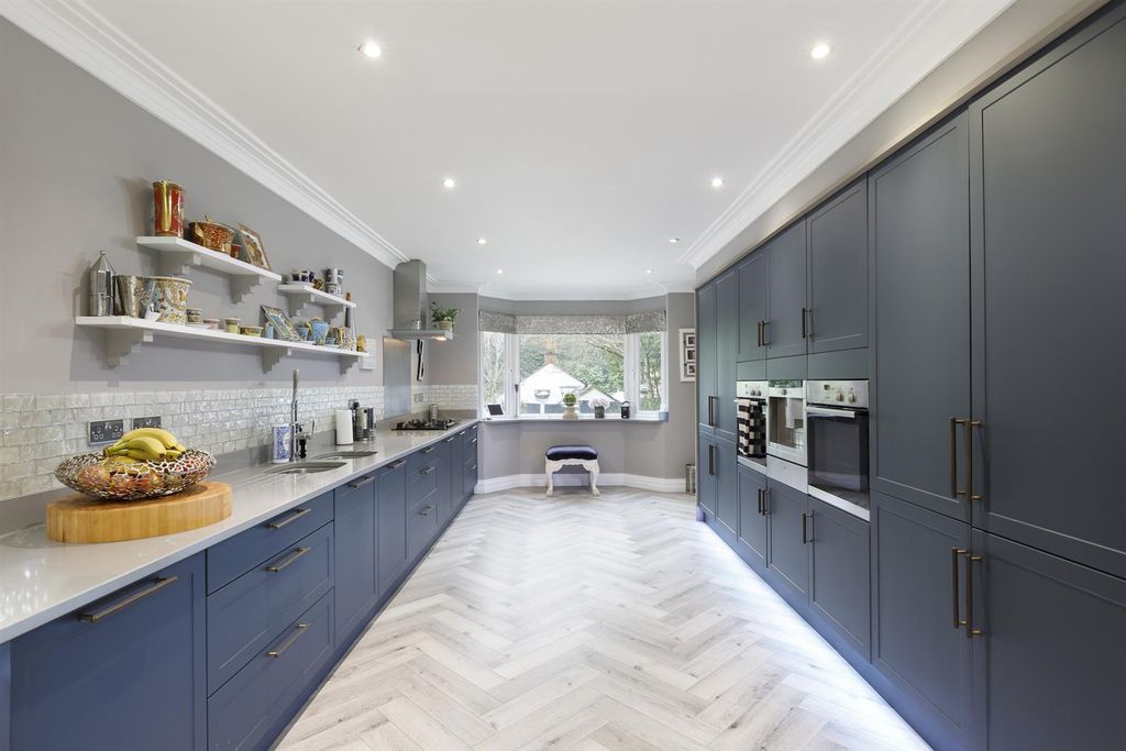 Additional image 8 of 4 bed detached house for saleSchool Road, Windlesham GU20