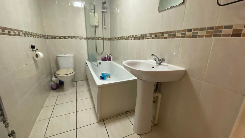 Additional image 6 of 2 bed flat for saleManor Park Avenue, Portsmouth PO3