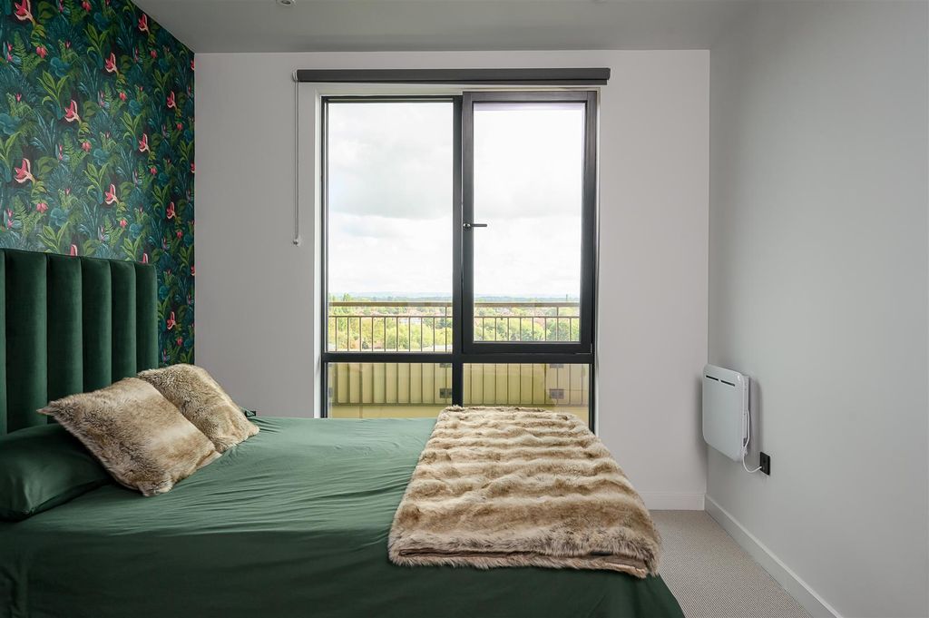 Additional image 9 of 3 bed flat for salePenthouse, The Cocoa Works, Haxby Road, York YO31