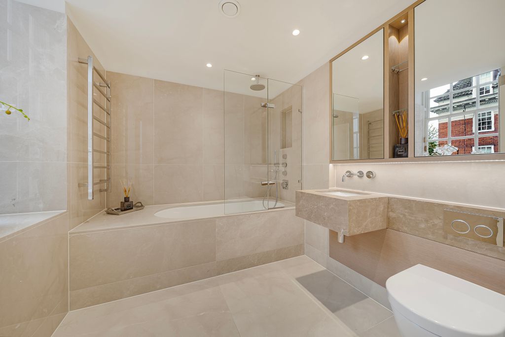 Additional image 19 of 2 bed flat for saleRichmond Hill, Richmond, London TW10