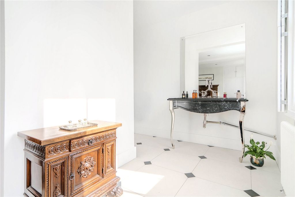 Additional image 16 of 5 bed semi-detached house for saleLittle Green, Richmond TW9