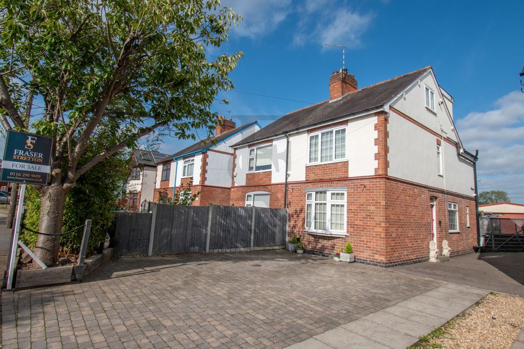 Additional image 3 of 3 bed semi-detached house for saleThe Common, Barwell, Leicester LE9