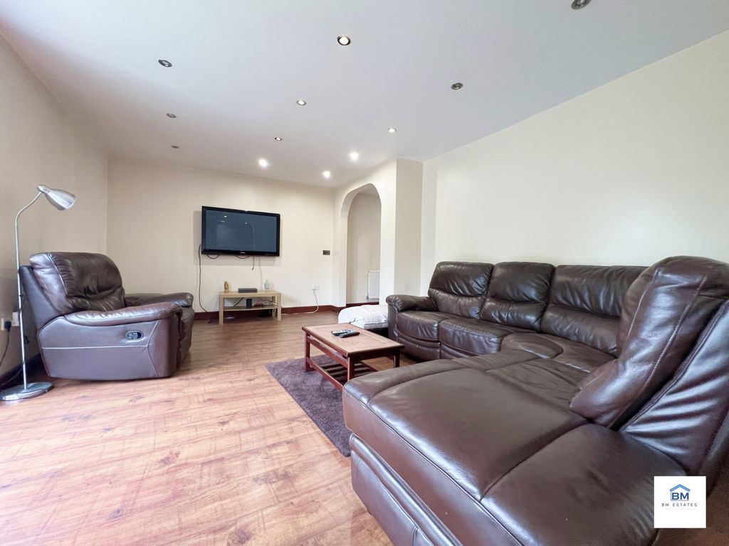 Additional image 3 of 5 bed semi-detached house for saleCoombe Rise, Oadby LE2
