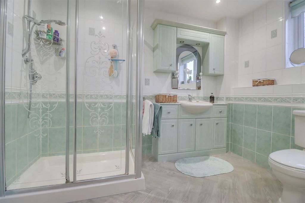 Additional image 8 of 4 bed detached house for saleSwan Lane, Wickford SS11