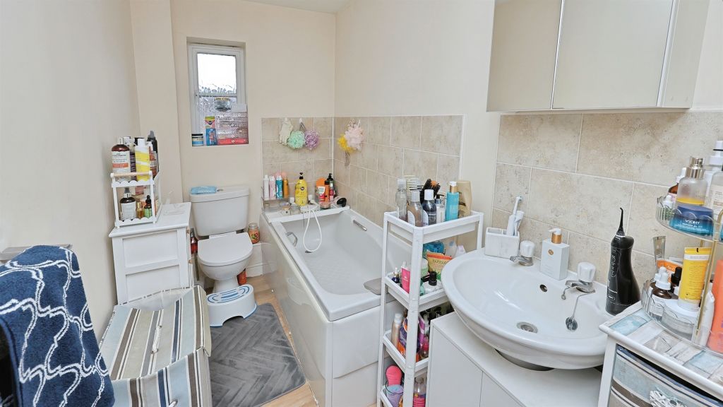 Additional image 7 of 2 bed flat for saleMawkin Close, Norwich NR5