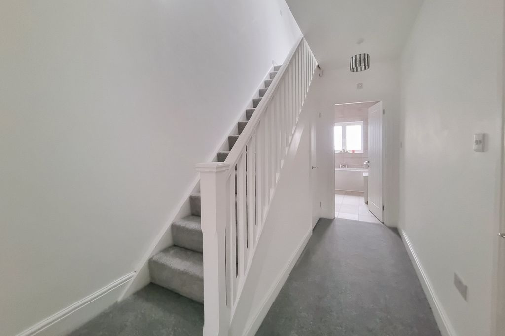 Additional image 16 of 5 bed end terrace house for saleCopnor, Portsmouth PO2