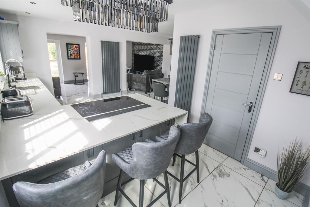 Additional image 9 of 4 bed semi-detached house for saleHowe Crescent, Corby NN17