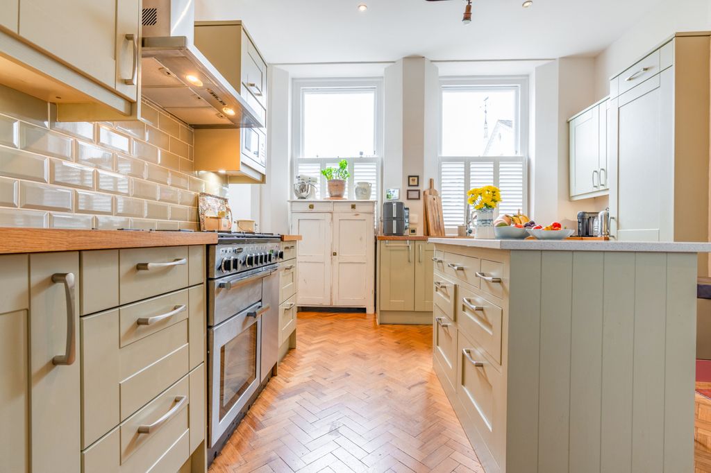 Additional image 6 of 4 bed semi-detached house for saleHeron Lodge, London Road, Worcester WR5