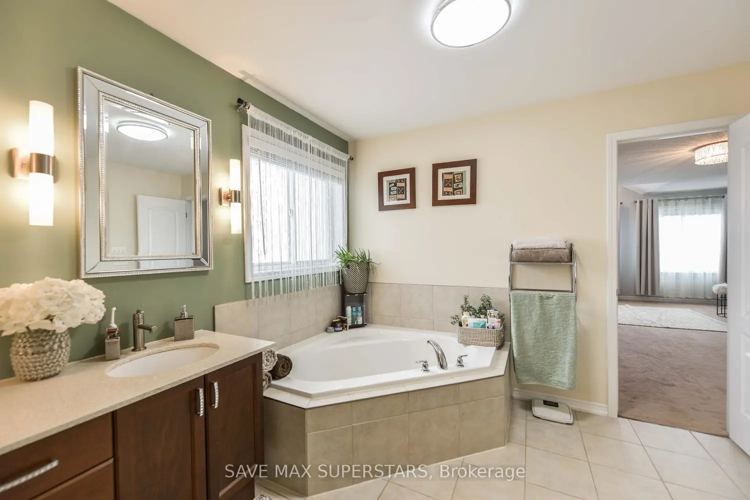 Additional image 12 of 1246 Leslie Drive