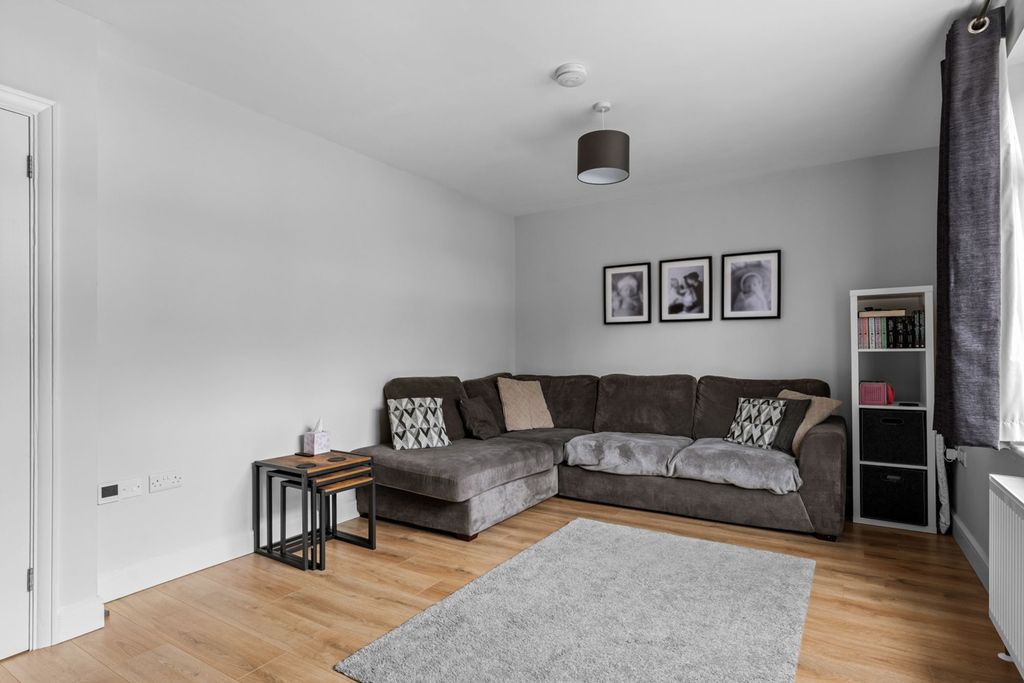 Additional image 10 of 2 bed detached house for saleDownsway, Whyteleafe CR3