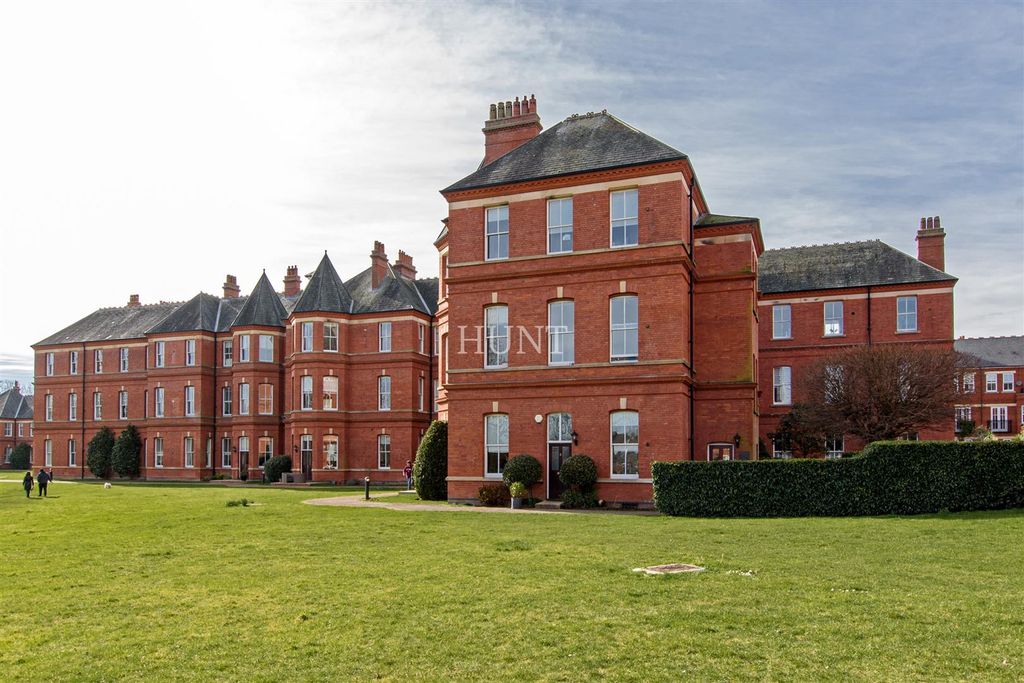 Additional image 10 of 4 bed flat for saleDevonshire House, Repton Park, Woodford Green IG8
