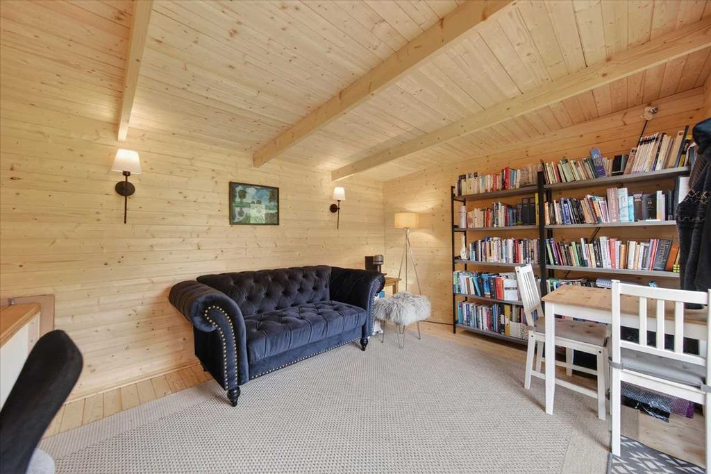 Additional image 27 of 3 bed cottage for saleWalnut Tree Cottage, Corby Road, Cottingham LE16