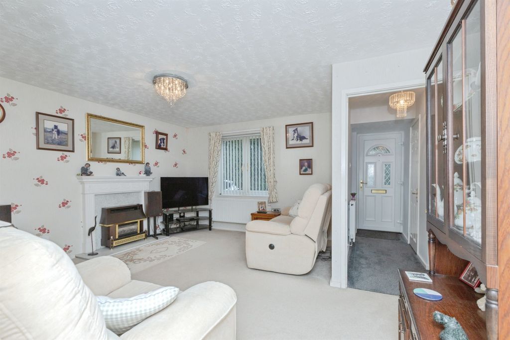 Additional image 4 of 3 bed detached house for saleFinch Way, Narborough, Leicester LE19