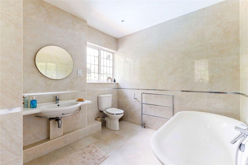 Additional image 17 of 5 bed detached house for saleThe Ridges, Finchampstead, Wokingham RG40