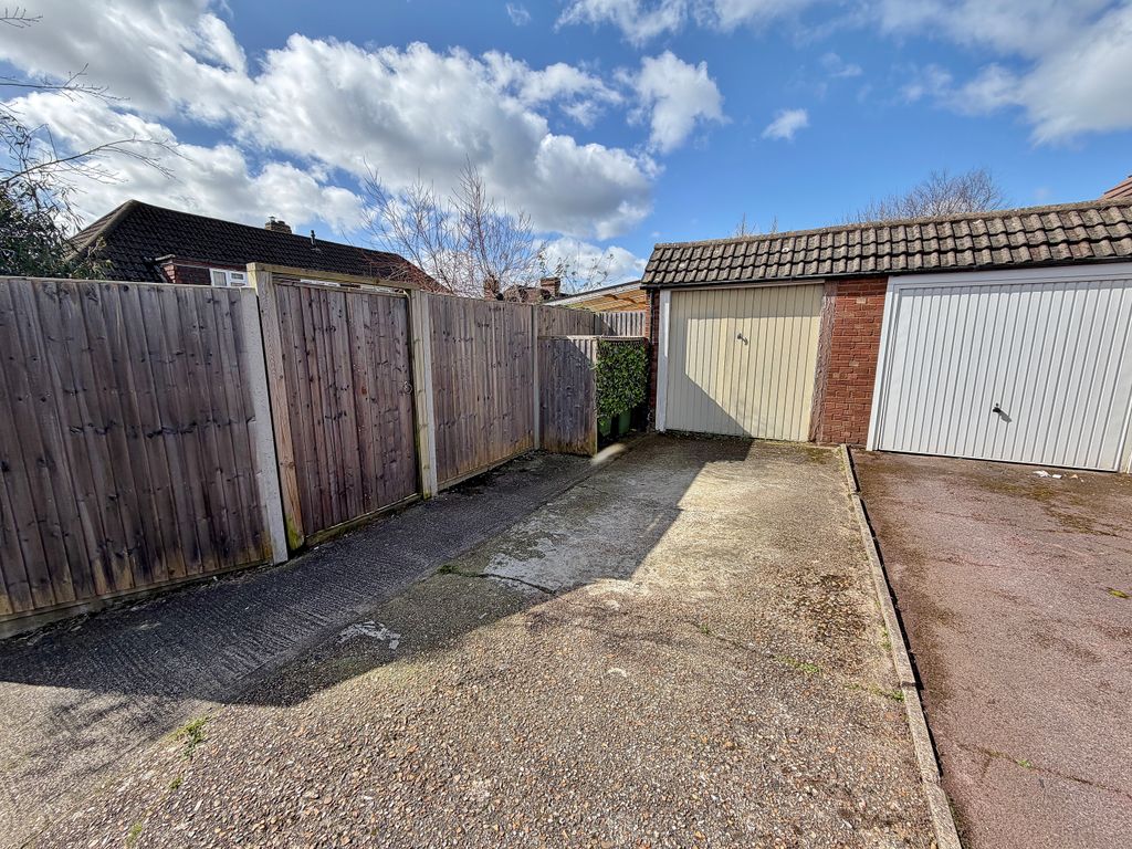 Additional image 21 of 4 bed semi-detached bungalow for saleSeaview Avenue, Portchester PO16