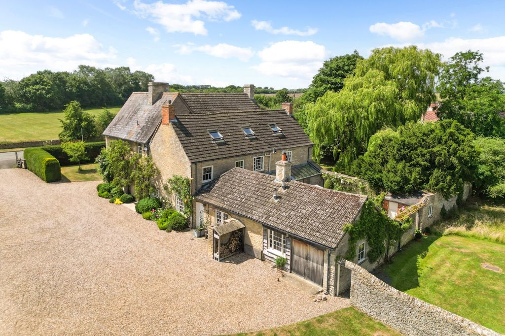 Additional image 13 of 7 bed detached house for saleSouth Leigh, Witney, Oxfordshire OX29