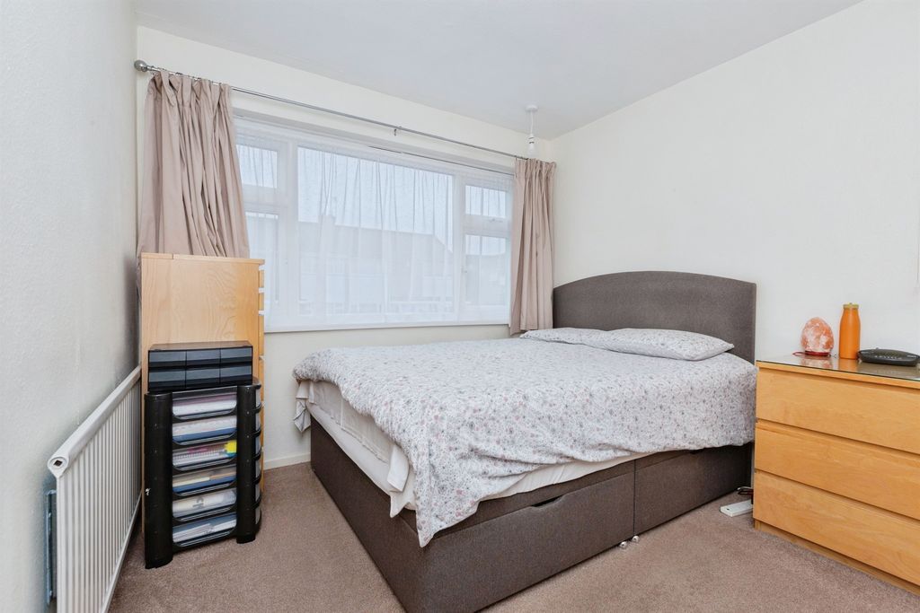 Additional image 10 of 3 bed semi-detached house for saleBarnet Close, Oadby, Leicester LE2