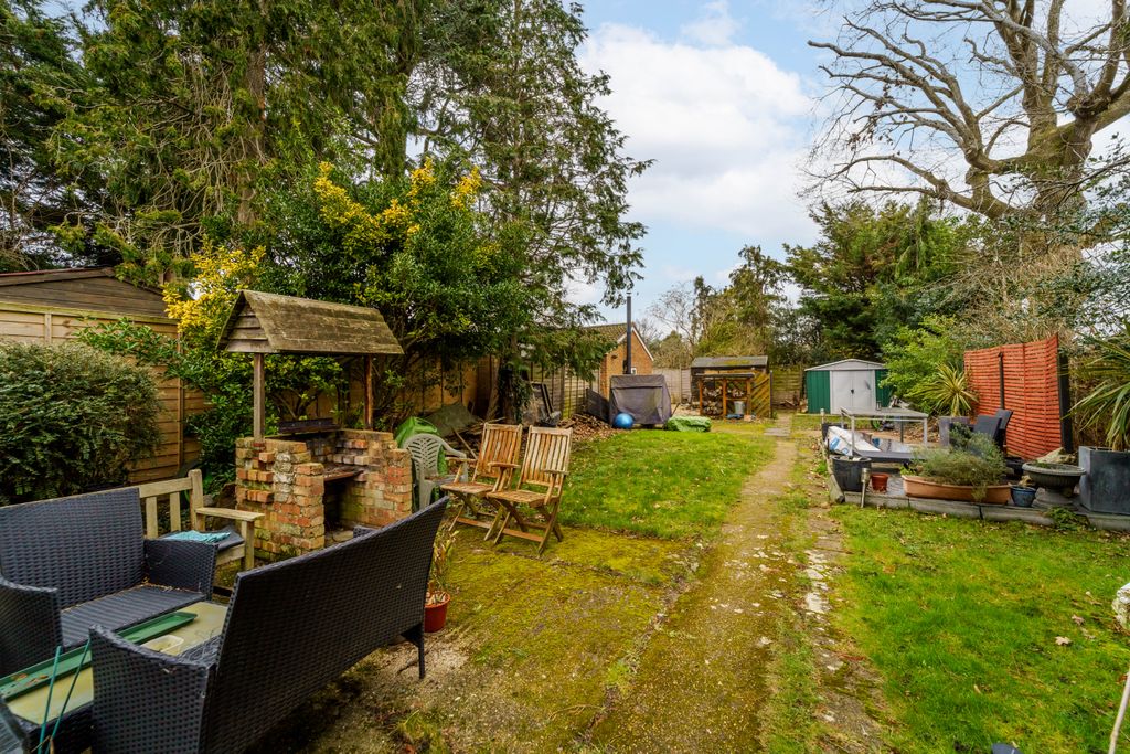 Additional image 17 of 6 bed detached bungalow for saleFeltham Hill Road, Ashford TW15