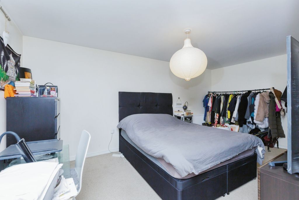 Additional image 15 of 2 bed flat for saleKepwick Road, Hamilton, Leicester, Leicestershire LE5