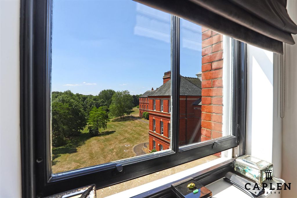 Additional image 19 of 2 bed flat for saleBrandesbury Square, Woodford Green IG8