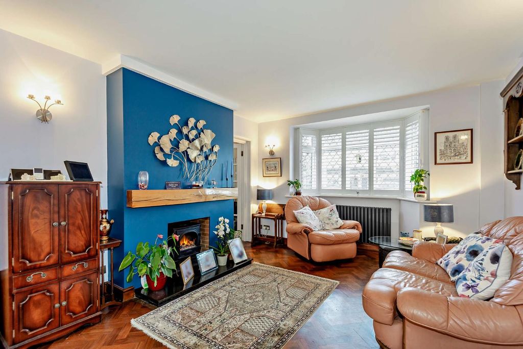 Additional image 10 of 4 bed detached house for saleClockhouse Lane, Ashford TW15