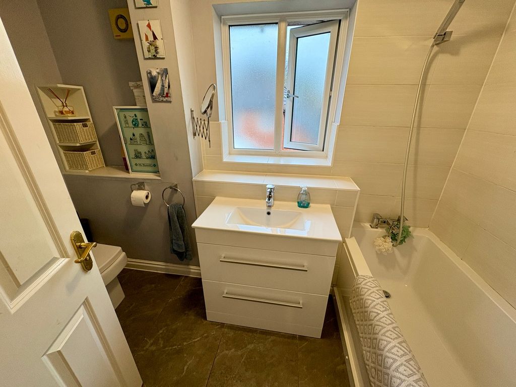 Additional image 16 of 4 bed detached house for saleSpeedwell Drive, Broughton Astley, Leicester LE9