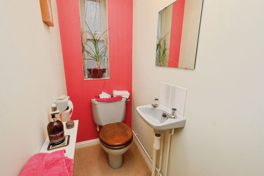 Additional image 12 of 4 bed detached house for saleBarnham Broom Road, Wymondham NR18