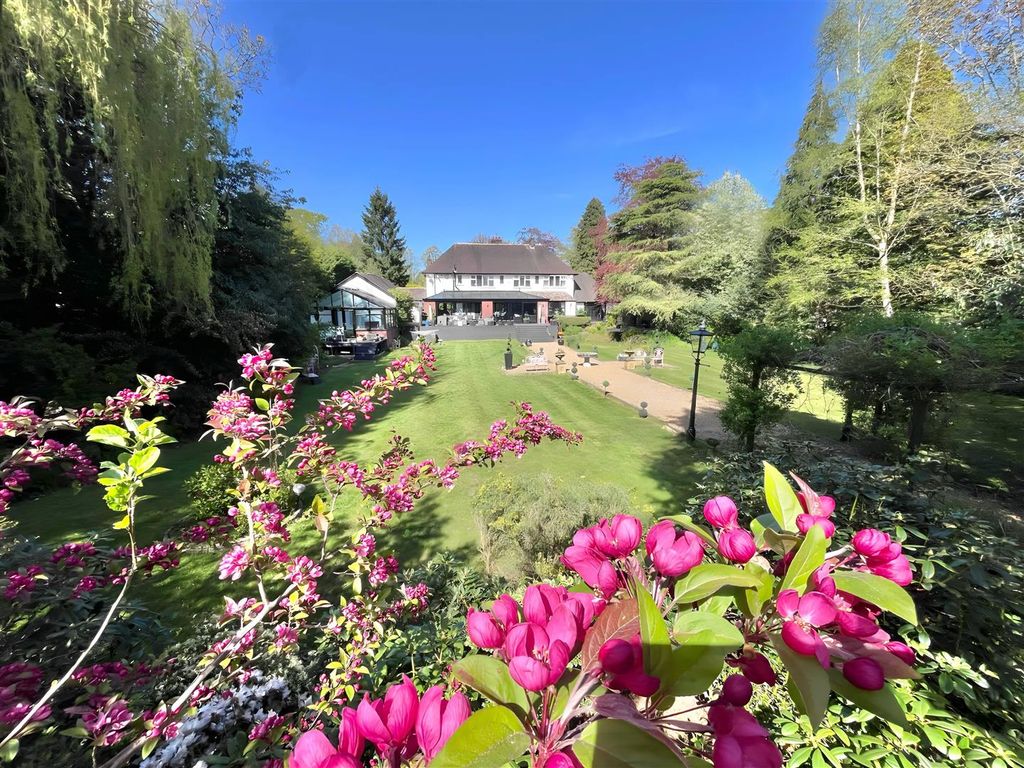 Additional image 4 of 6 bed detached house for salePrestbury Road, Wilmslow SK9