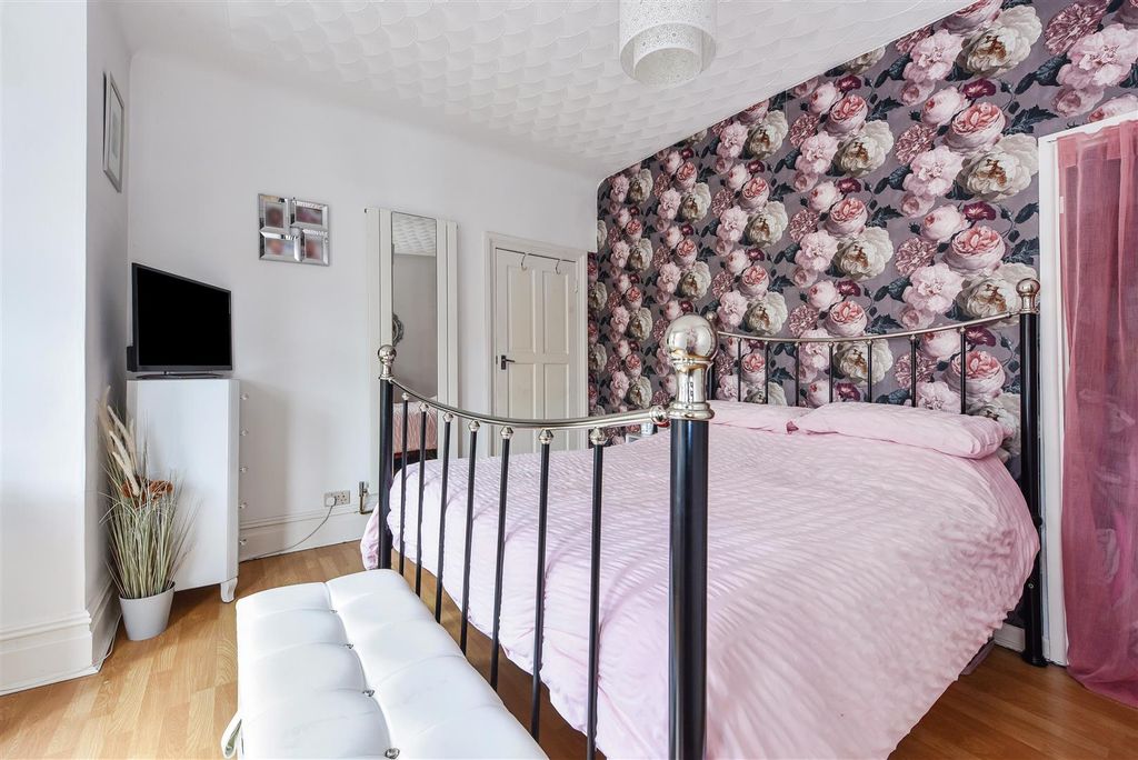 Additional image 18 of 5 bed terraced house for saleGladys Avenue, Portsmouth PO2