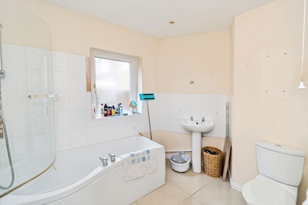 Additional image 15 of 2 bed semi-detached house for saleHollyoak Road, Southampton, Hampshire SO16
