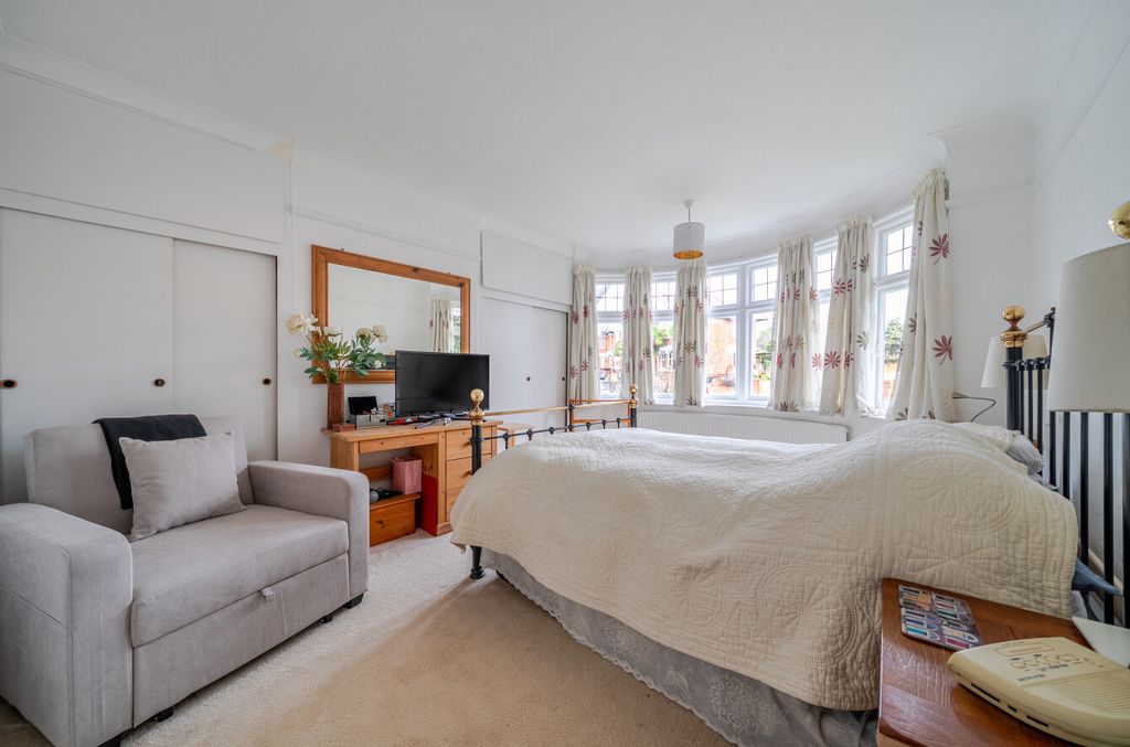 Additional image 8 of 4 bed detached house for saleHighfield Crescent, Highfield, Southampton, Hampshire SO17