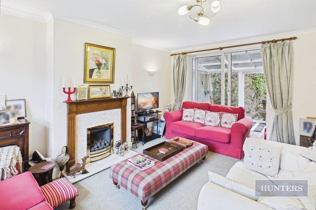 Additional image 2 of 4 bed detached house for saleHighfield Crescent, Southampton SO17