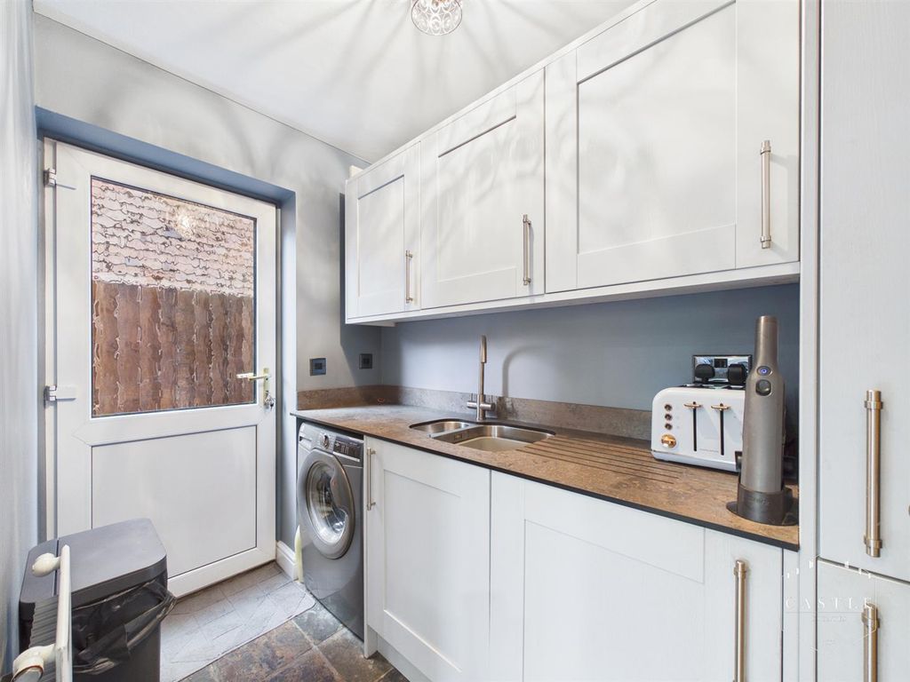 Additional image 16 of 5 bed detached house for saleLychgate Close, Burbage, Hinckley LE10