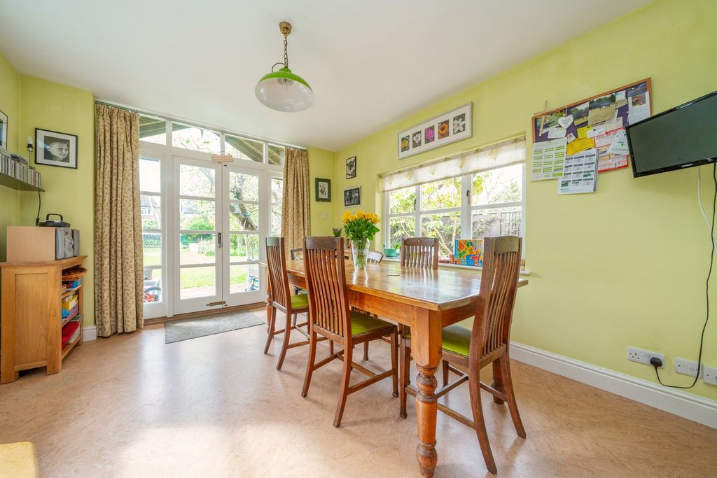 Additional image 7 of 4 bed semi-detached house for saleParkland Grove, Ashford TW15
