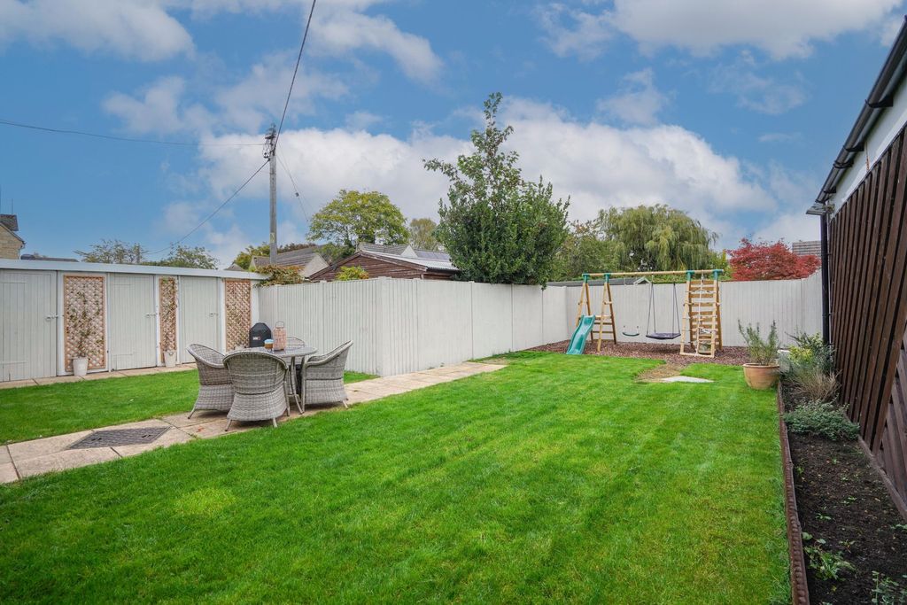 Additional image 23 of 5 bed detached bungalow for saleDucklington Lane, Witney OX28