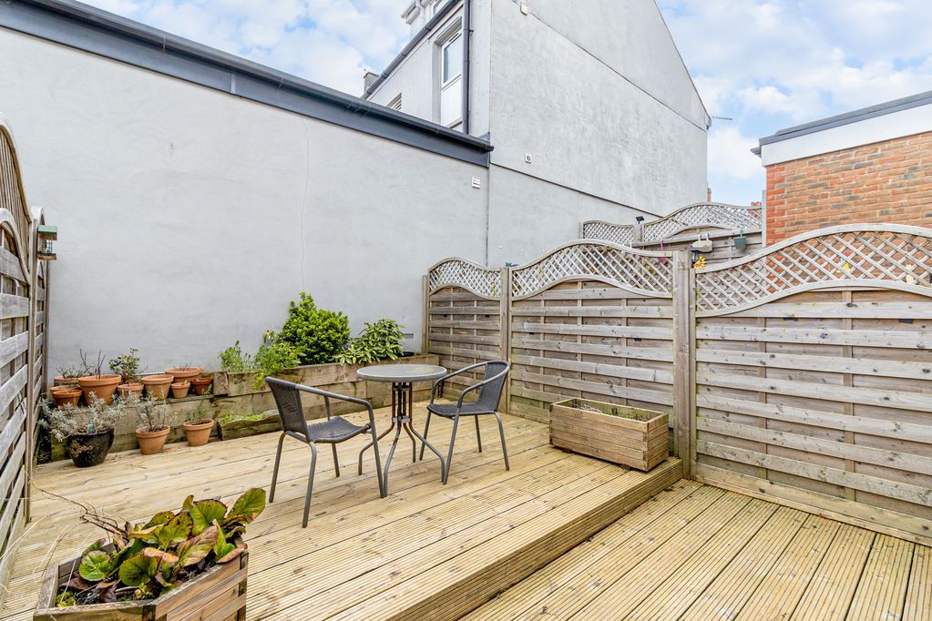 Additional image 22 of 4 bed town house for saleHester Road, Southsea PO4