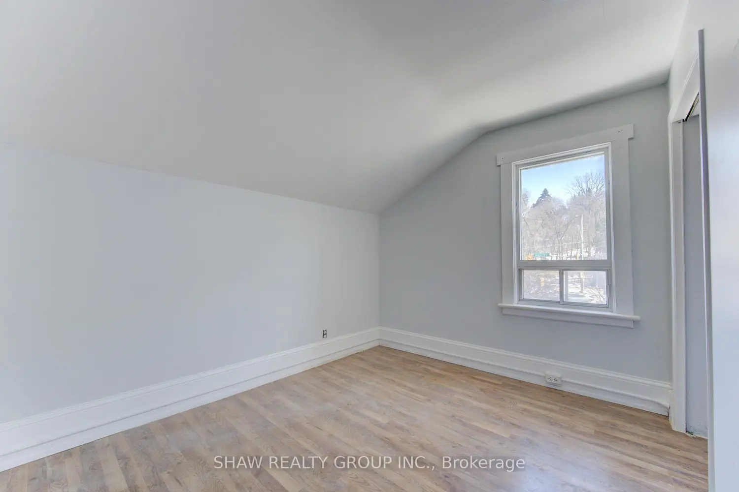 Additional image 15 of 11 Simcoe Street