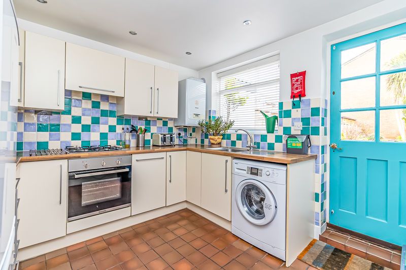 Additional image 18 of 2 bed cottage for saleHighland Terrace, Southsea PO4