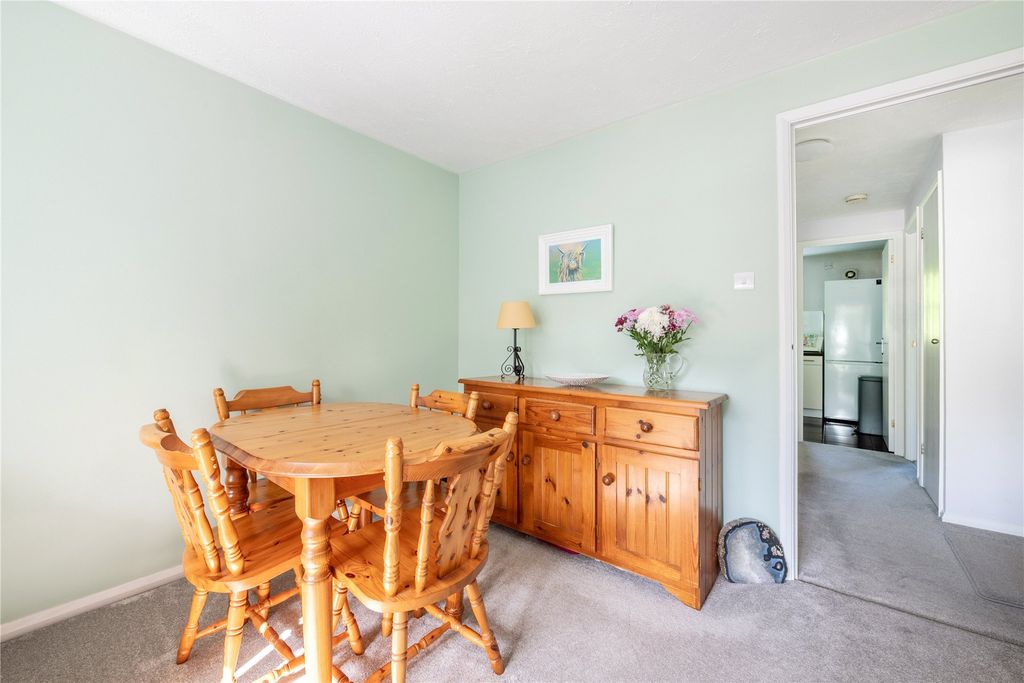 Additional image 5 of 1 bed flat for saleSt Johns, Woking, Surrey GU21