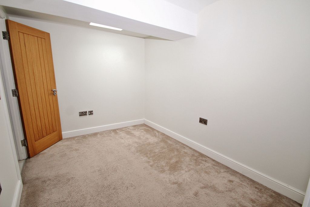 Additional image 8 of 2 bed flat for saleJones Mews, Witney OX28