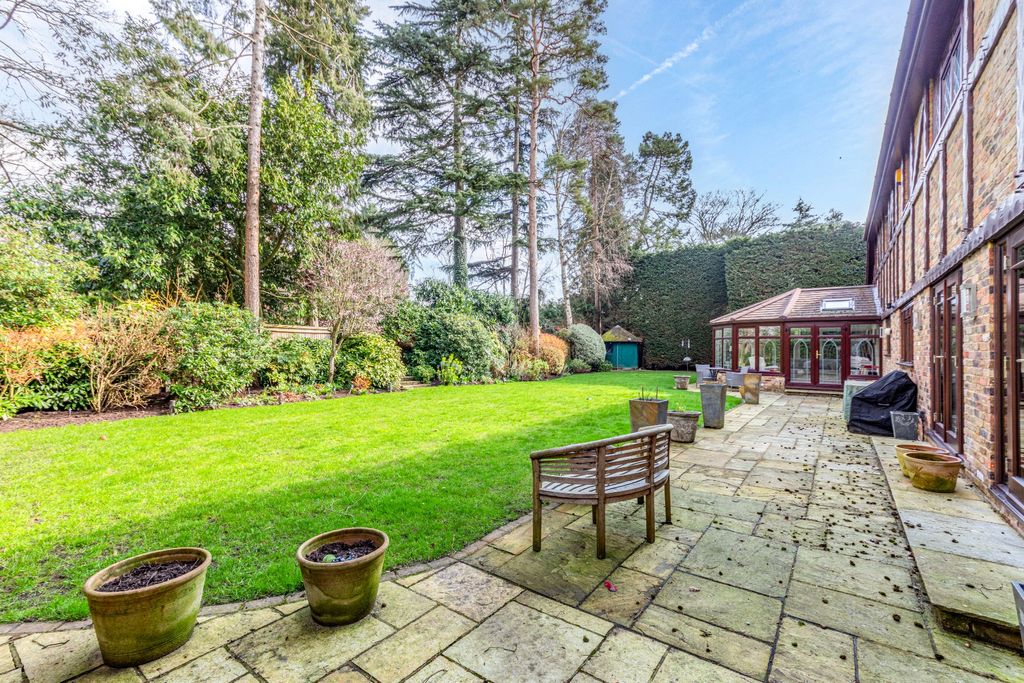 Additional image 4 of 5 bed detached house for salePyrford, Surrey GU22