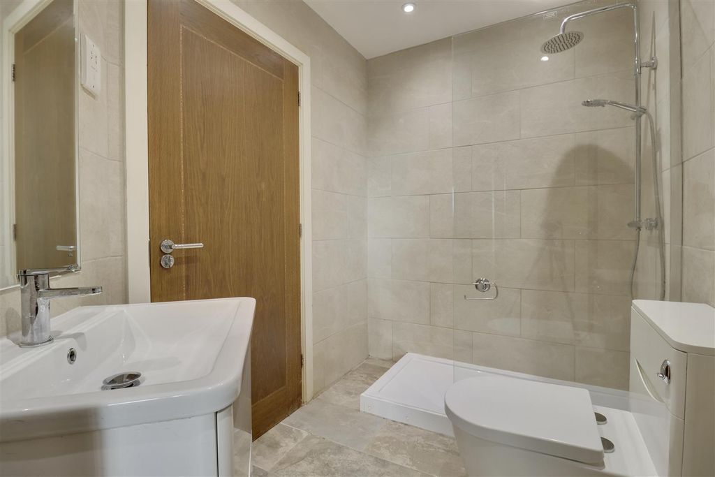 Additional image 13 of 1 bed flat for saleGunwharf Quays, Portsmouth PO1