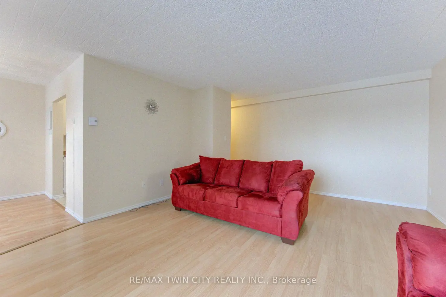Additional image 6 of 24 Mooregate Crescent 305