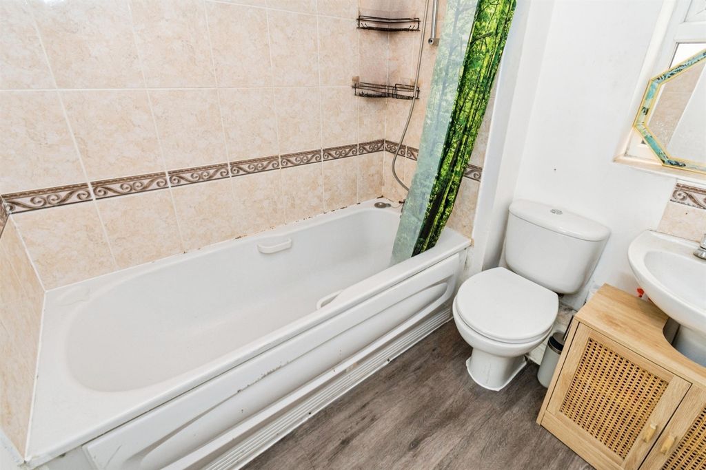 Additional image 9 of 1 bed flat for saleSt. Denys Road, Southampton SO17