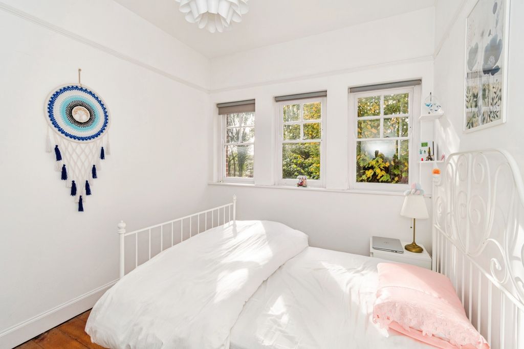 Additional image 13 of 2 bed flat for saleWelbeck Avenue, Southampton, Hampshire SO17