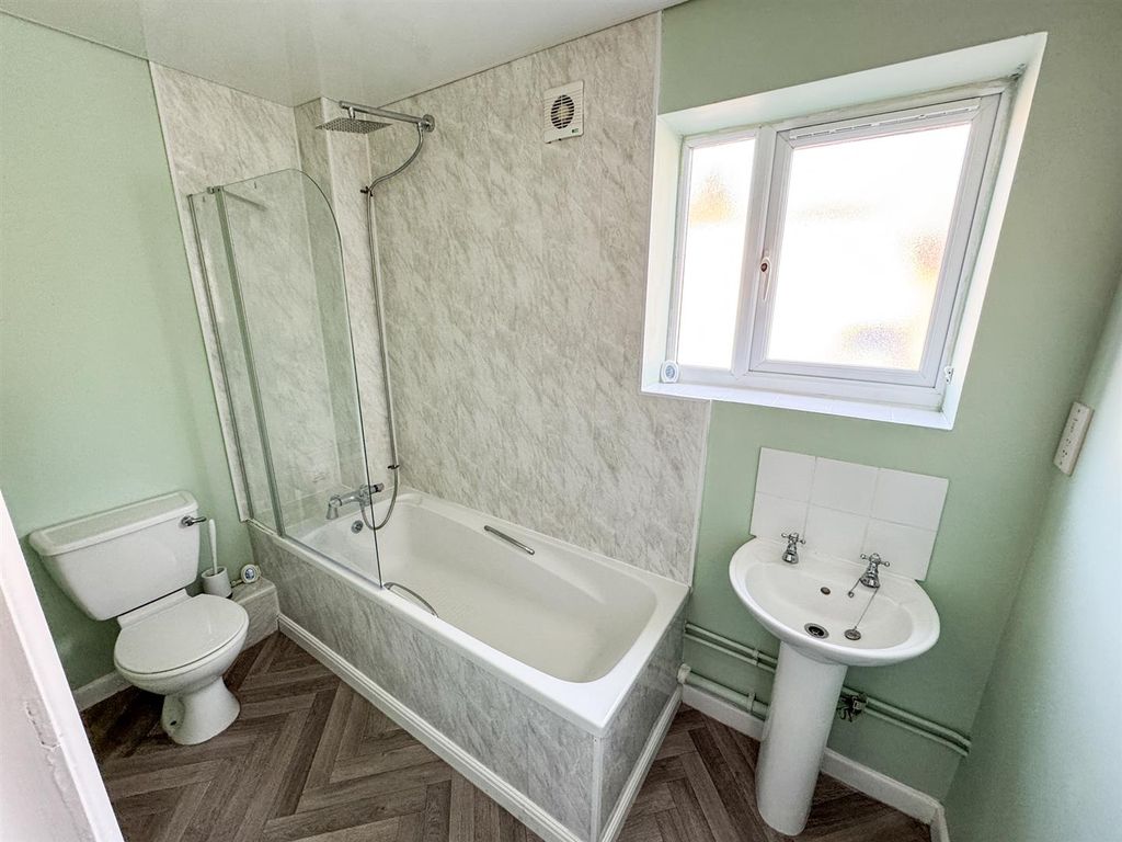 Additional image 13 of 2 bed flat for saleLangdale Grove, Corby NN17