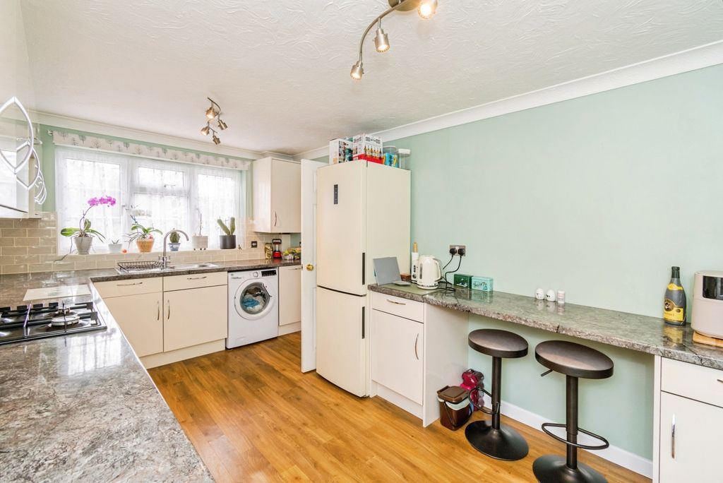 Additional image 16 of 3 bed link detached house for saleBalmoral Close, Southampton, Hampshire SO16